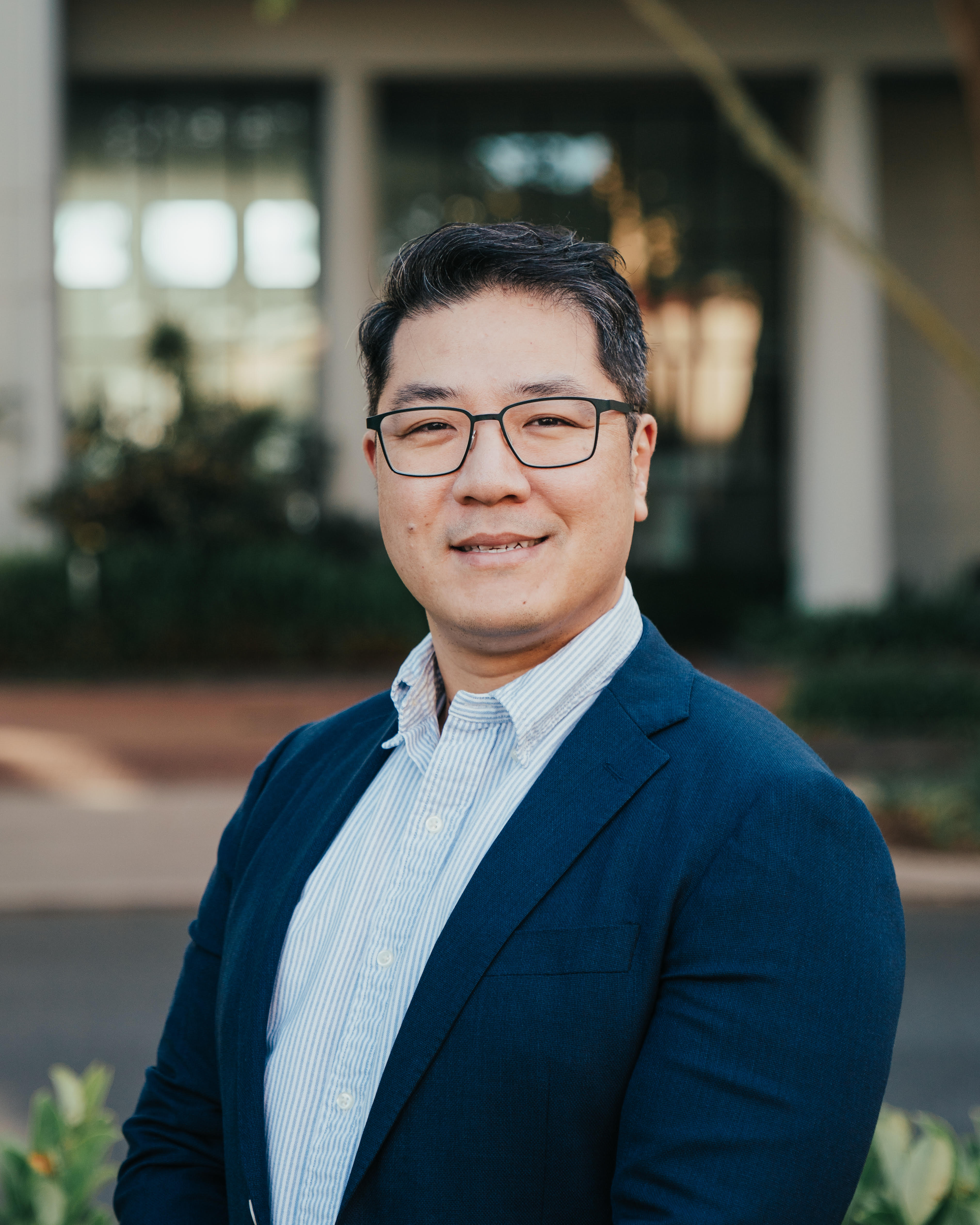 Dr. Kang Kim